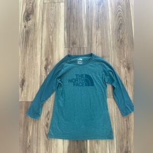 The North Face women’s 3/4 sleeve shirt size small standard fit